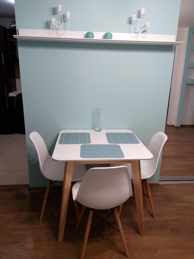 Two-Bedroom Apartment In The Center Khmel'nyts'kyy Luaran gambar